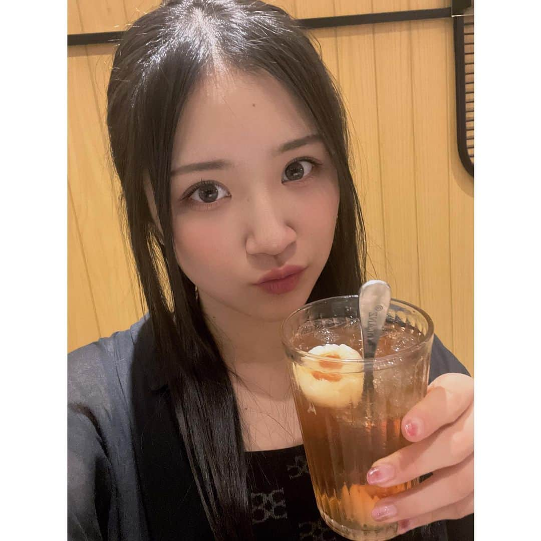 芳野心咲さんのインスタグラム写真 - (芳野心咲Instagram)「🍽  Indonesia🇮🇩  I love lychee tea🥰  ライチティー大好き♡  ・  ・  ・  ・  ・  #idol #アイドル #あいどる #NMB48 #nmb #07line #08line #ootd #oufit #Japan #15歳 #芳野心咲 #Indonesia #Jakarta #インドネシア #ジャカルタ #ライチティー #lycheetea  #lychee  #food #グルメ #おすすめ」8月15日 19時40分 - misakiyoshino.0113