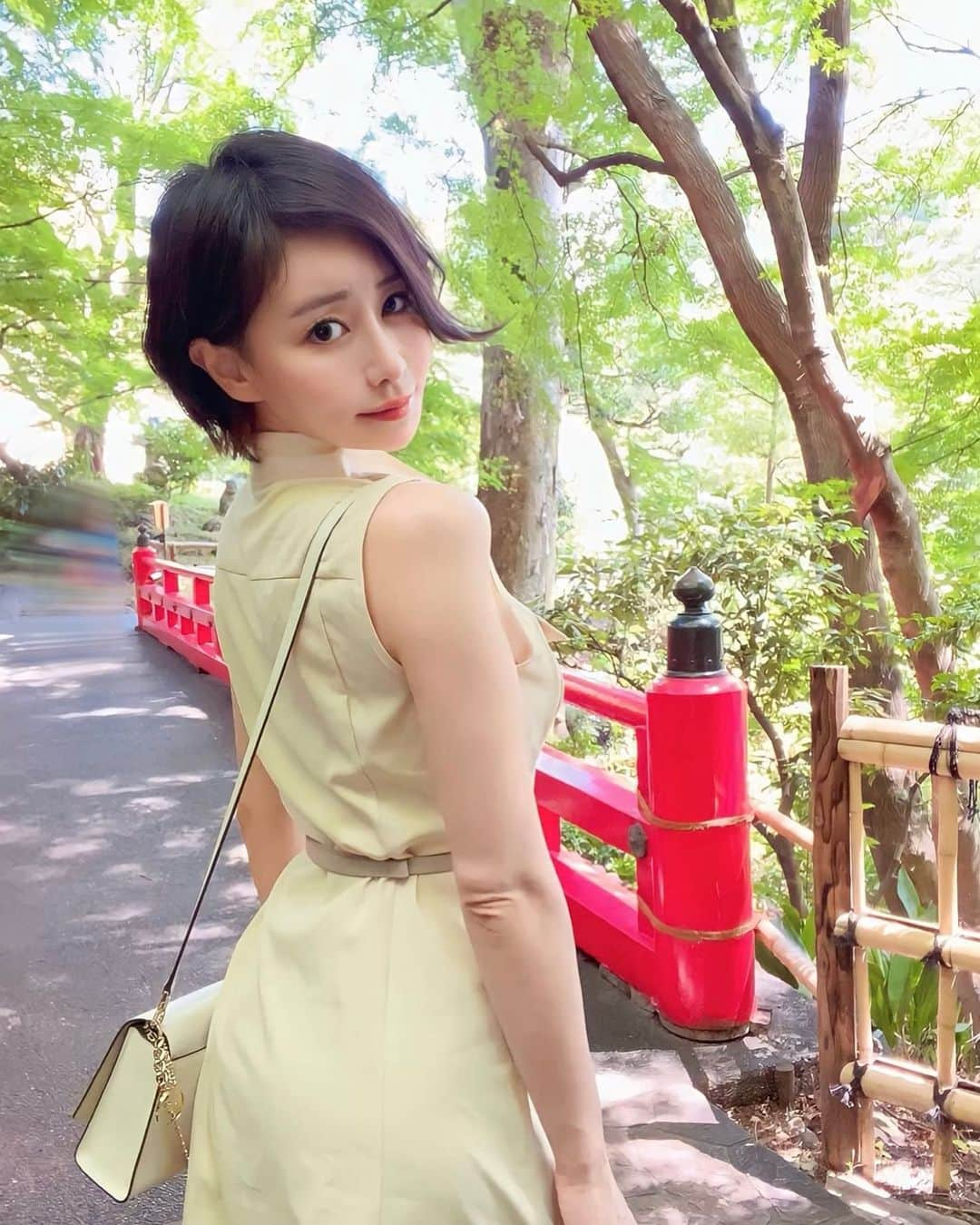 明里ともかのインスタグラム：「夏、私の一番好きな季節。 ・ ・ ・ #日本庭園 #雲海 #ホテル椿山荘」