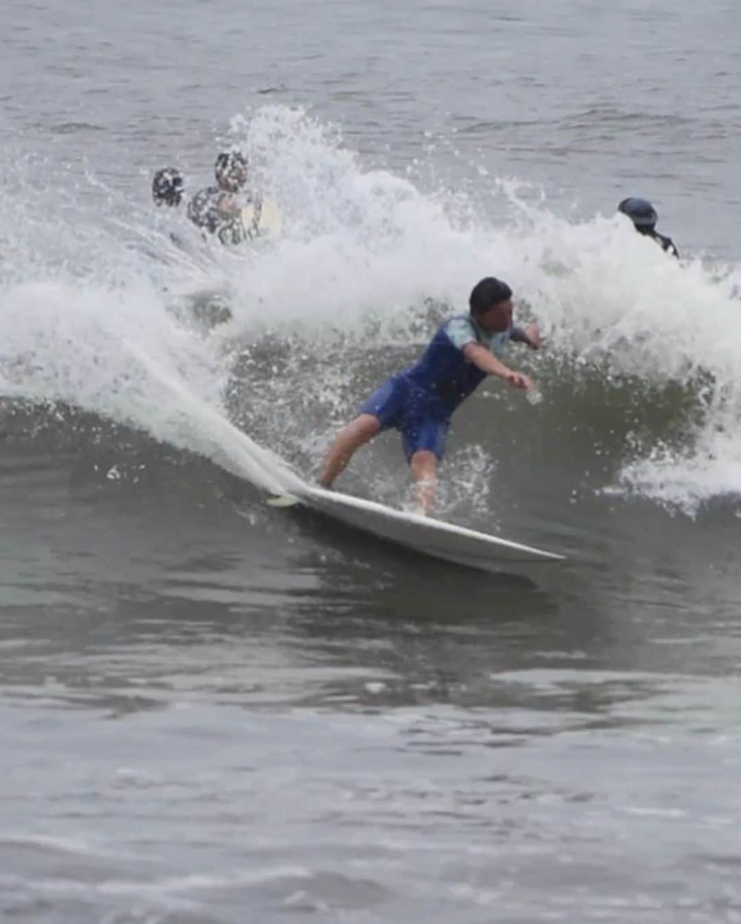 飛田流輝さんのインスタグラム写真 - (飛田流輝Instagram)「夏SURF⚡️🖤🌴 自然に感謝🙌 #volcomjapan @volcomjapan @dakine_japan @electric_japan  #surf #surfing #夏 #海 #1173 #自然」8月15日 19時41分 - rukitobita