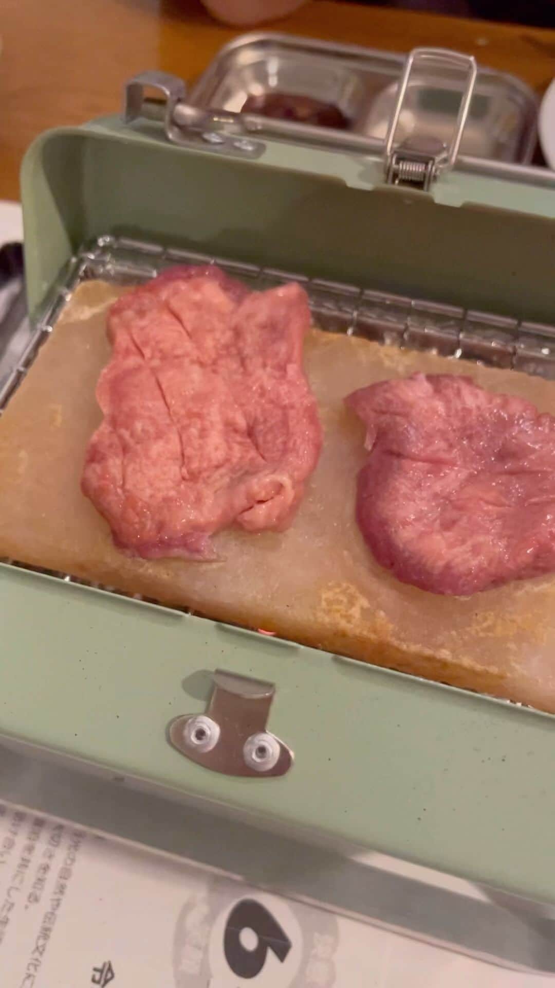 内間政成のインスタグラム：「#焼き肉 #牛タン #おうち焼き肉」