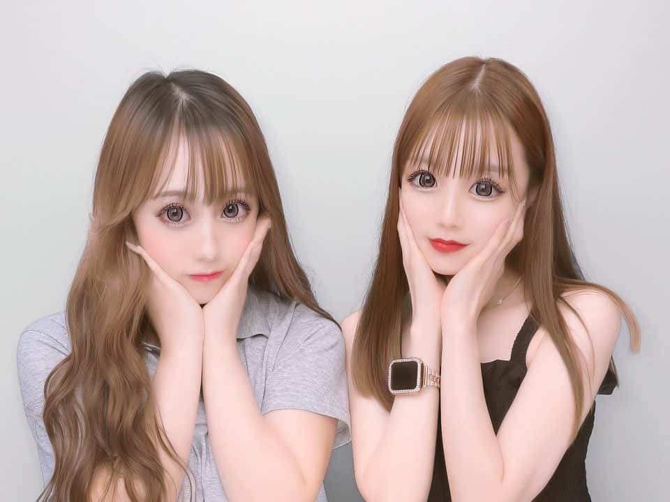 虹川葵のインスタグラム：「・ あかあお投稿久々だあ❤️ 昔から変わらずラブラブです😽」