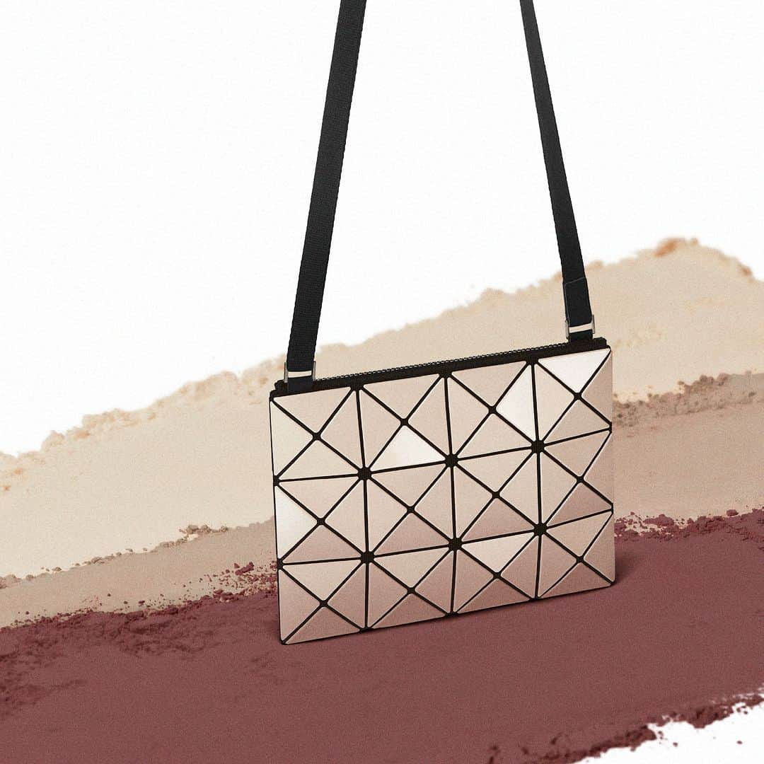 BAO BAO ISSEY MIYAKE Official Instagram accountのインスタグラム：「"LUCENT"  Release Month: August, 2023 *The release month might be different in each country.  #baobaoisseymiyake #baobao #isseymiyake #baobaoisseymiyakeAW23」