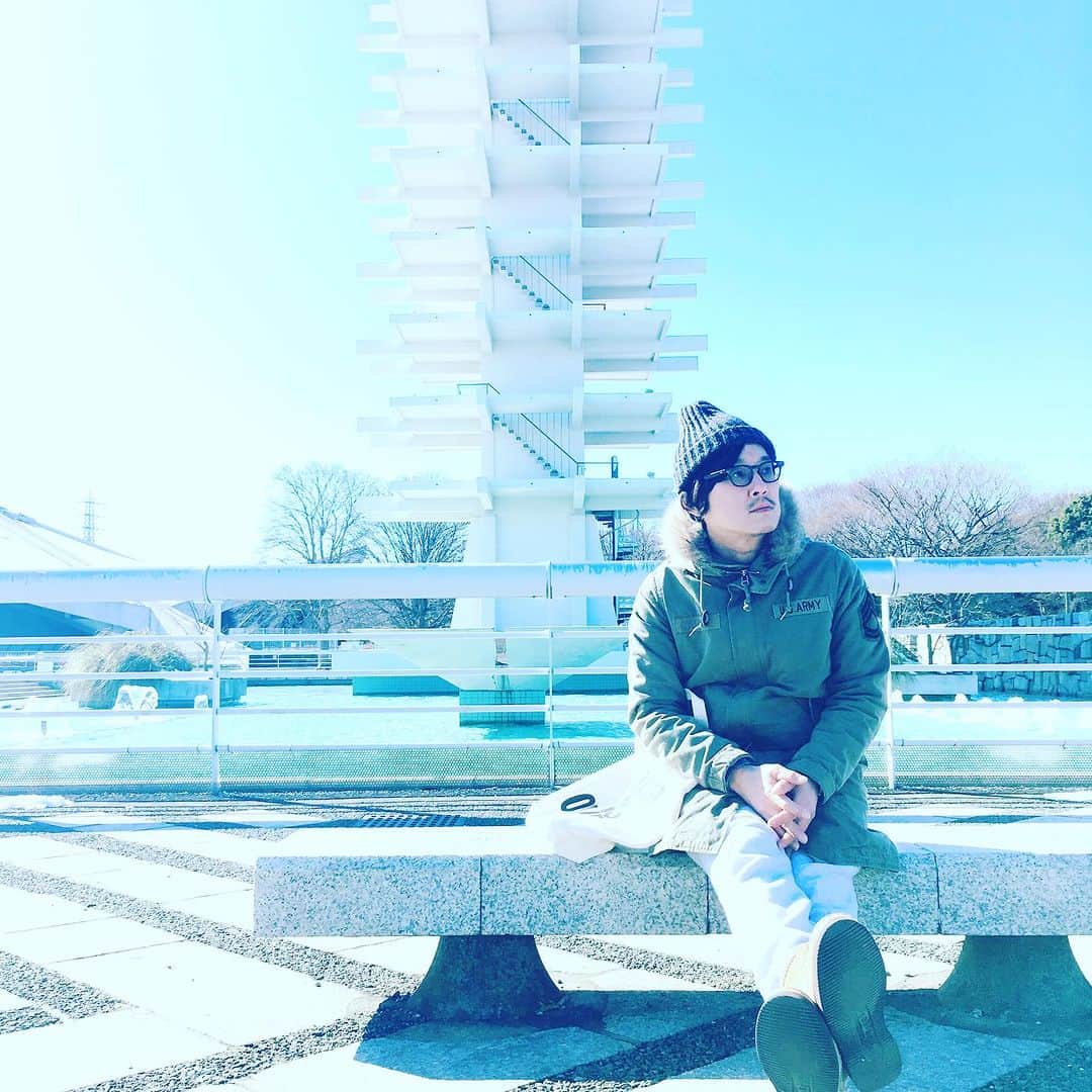 浅田信一のインスタグラム：「2018.1.25 真冬の駒沢公園。 涼はいかがすかー。」