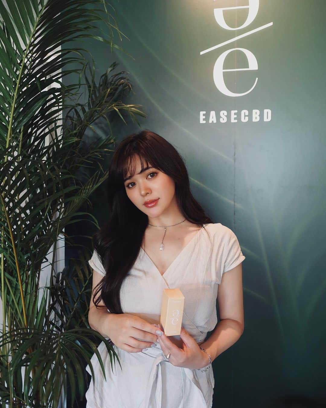 junko onagi ／小梛準子さんのインスタグラム写真 - (junko onagi ／小梛準子Instagram)「@easecbd.jp 🍊🤍 #EASECBD発売2周年PARTY 🌿  先日CBD商品を多数取り扱う EASECBDさんの2周年PARTYにご招待いただき  EASECBDを使ったバスソルトワークショップ体験、アーユルヴェーダお料理を頂きながら「食瞑想」を体験をさせていただきました🌼  #EASECBD #CBD #ウェルネス」8月15日 20時26分 - jnco0417