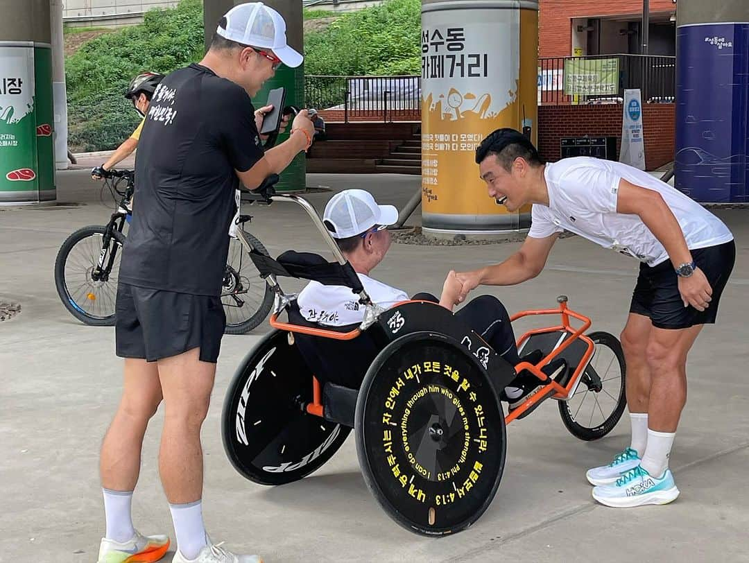 チョ・ウォニさんのインスタグラム写真 - (チョ・ウォニInstagram)「🇰🇷 잘될꺼야 대한민국 #2023잘될꺼야대한민국🇰🇷  #광복절 #815 #815런  #1조페이서 #10조페이서 #임무완수  함께할수있어서 너무 영광이었습니다.  8.15광복절 잊지않겠습니다🙏」8月15日 20時38分 - wonhee06