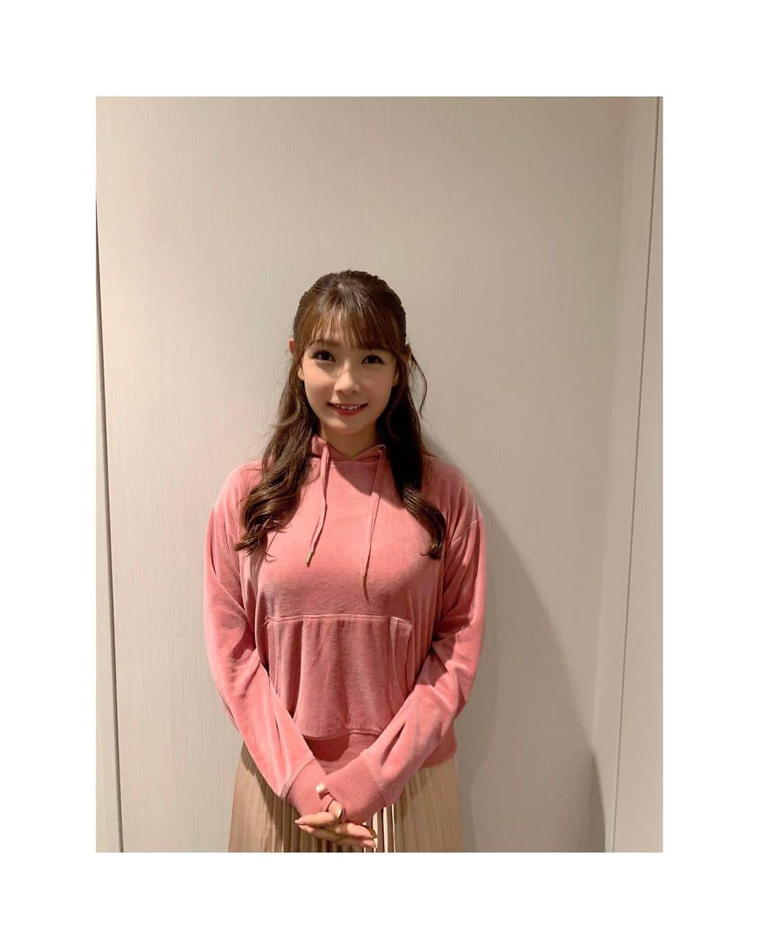 のインスタグラム：「. 映画「バラシファイト」舞台挨拶に登壇させていただきます🙋‍♀️  8/19(土)  kinocinéma立川髙島屋S.C.館  8/20(日)  kinocinéma横浜みなとみらい  チケット販売方法など詳細は各映画館の公式HPをご確認ください💻  宜しくお願い致します🎬✨  #バラシファイト #映画 #邦画 #演劇 #舞台 #舞台裏」