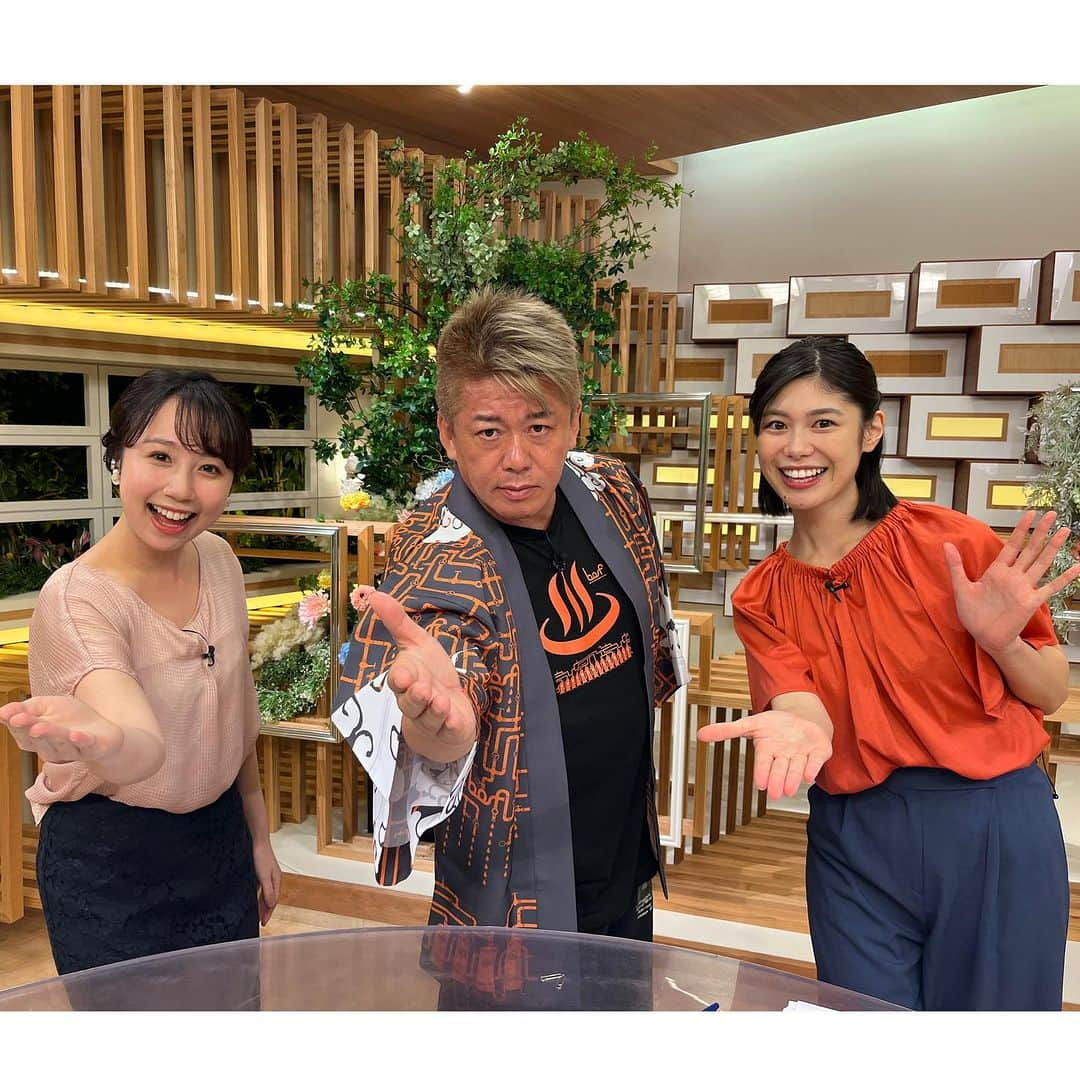 OABアナウンサーさんのインスタグラム写真 - (OABアナウンサーInstagram)「きょうの「じもっと！OITA」は 特別ゲストとして#堀江貴文 さんにお越しいただきました✨  堀江さんが主宰する 温泉を使った新たな音楽フェス 「別府温泉シャワーフェス2023」は なんと7時間にわたり 1000ｔの温泉を客席にかけ続ける別府ならではのフェスだそうです♨️♨️♨️  出演者には DJ　KOOさん、DJ社長さん、ダイノジさん、MINMIさん、西野亮廣さん、、etc とっても豪華なメンバーが！🥹🎉  堀江さんは 「はじけられること間違いなし！ 非日常を感じられるイベント」 とおっしゃってました！  開催は9月9日です♪  #BOSF23  #別府温泉シャワーフェス2023 #フェス #大分　#別府 #大分朝日放送」8月15日 20時55分 - oab_ana