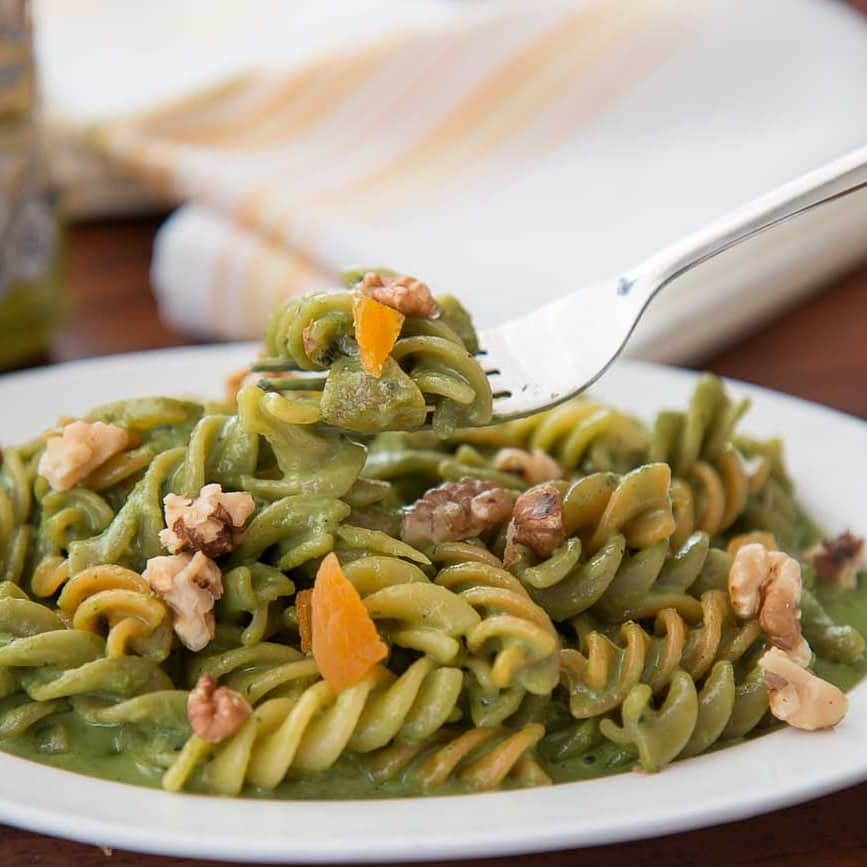 Archana's Kitchenさんのインスタグラム写真 - (Archana's KitchenInstagram)「You must try this Tri Color Rotini Spirali Pasta Recipe.   Pasta tossed in Creamy Basil Sauce makes a perfect dinner for today :)   Comment “Yes” for the full recipe.」8月15日 20時49分 - archanaskitchen