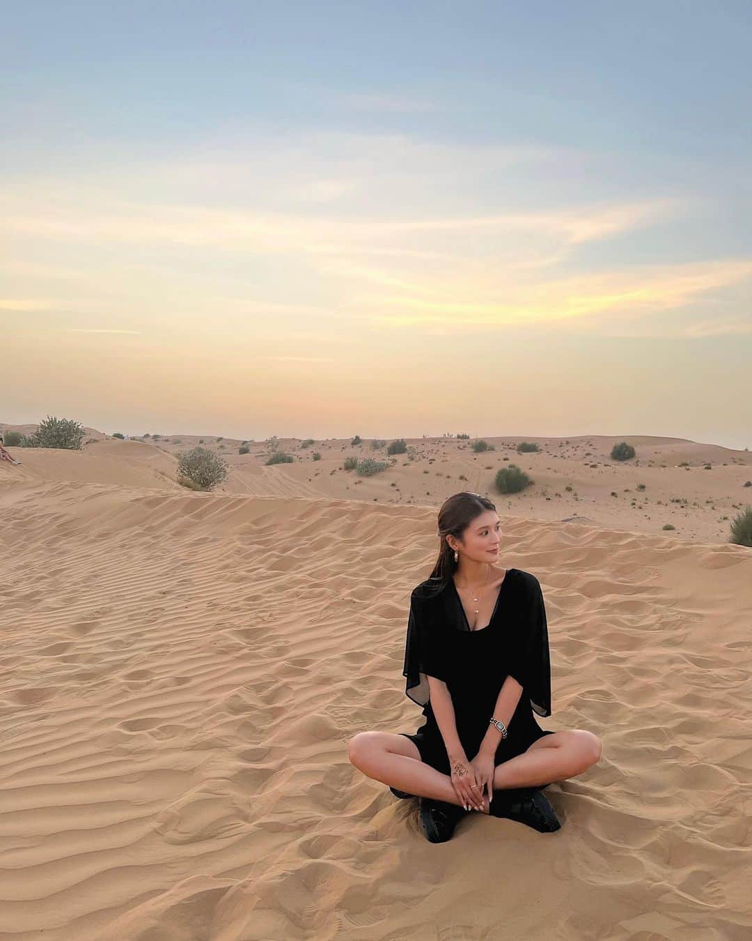 東野佑美さんのインスタグラム写真 - (東野佑美Instagram)「📍Dubai さばくサバク砂漠🏜️」8月15日 21時07分 - yumi.higashino