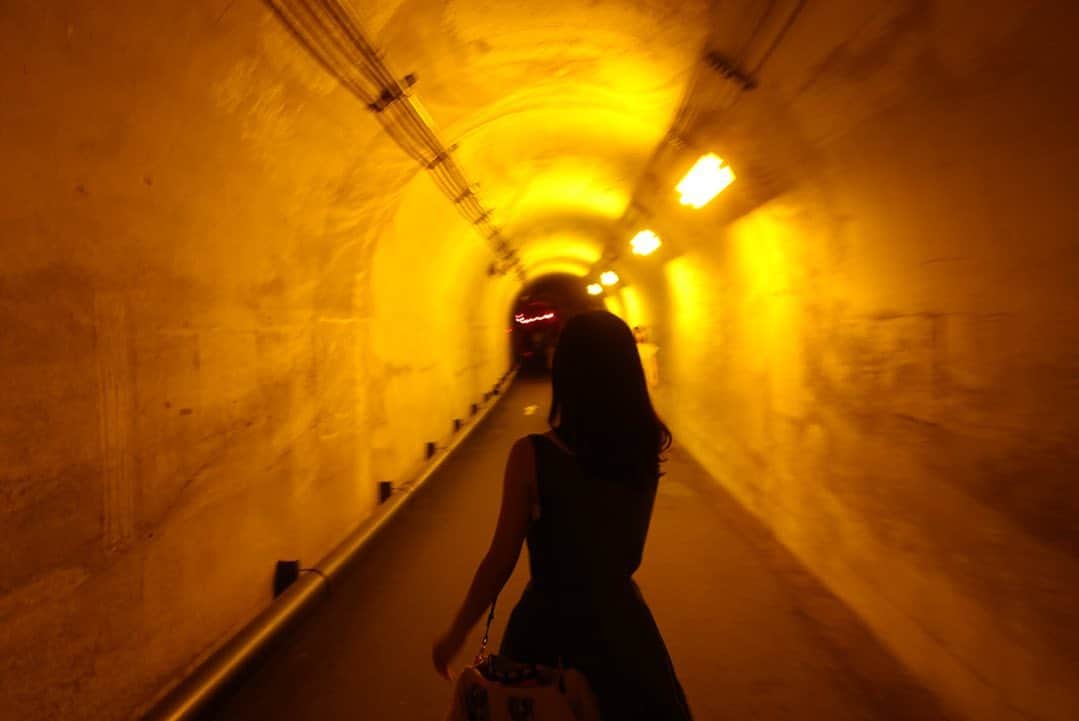 大塚七海さんのインスタグラム写真 - (大塚七海Instagram)「家族でプチ旅行！  清津峡🫧 トンネルの中はいろんな色でライトアップされてて幻想的だった...☺️  #清津峡　#新潟　#NGT48」8月15日 21時12分 - otsuka773_ngt48