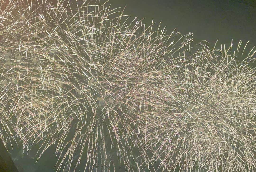 中野みやびのインスタグラム：「花火🎆   #前橋花火  #前橋  #群馬  #gunma  #花火大会  #花火  #hanabi  #夏  #夏休み  #summer  #中野みやび」