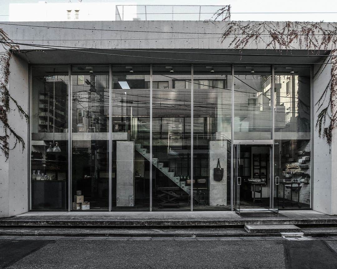 ルラボのインスタグラム：「Daikanyama, Tokyo Lab. Home of Gaiac 10. #flyyournosetoanewcity #cityexclusiveevent」