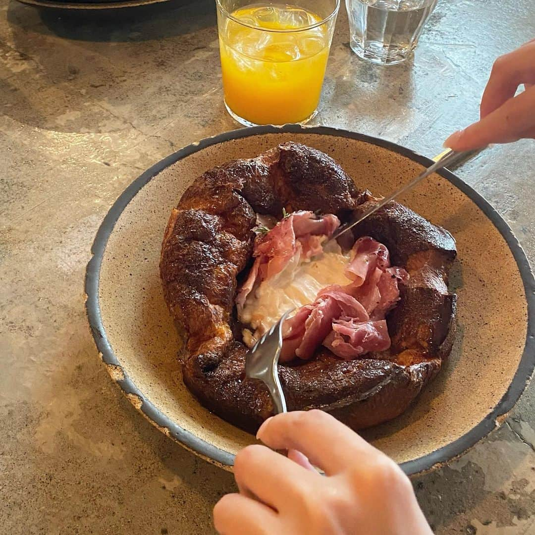 角川友紀さんのインスタグラム写真 - (角川友紀Instagram)「🦩🥞♡  大念願だったダッチパンケーキ  #代々木八幡カフェ#代々木八幡グルメ#代々木上原カフェ#ダッチパンケーキ」8月15日 21時40分 - ykinconiky