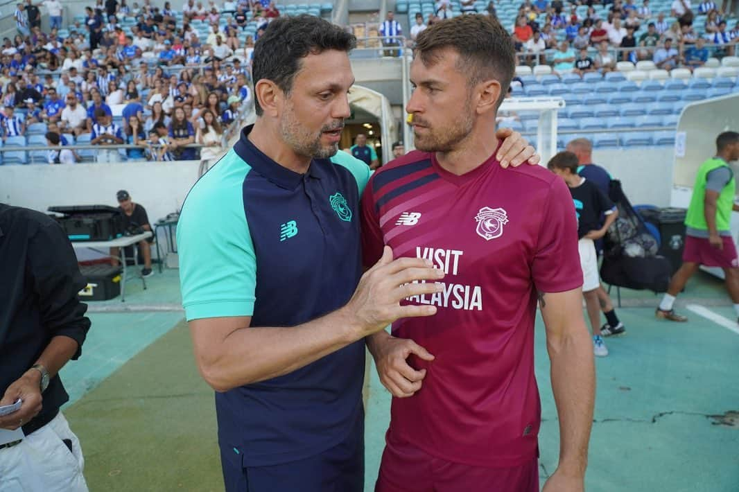 アーロン・ラムジーさんのインスタグラム写真 - (アーロン・ラムジーInstagram)「That feeling putting this shirt back on 💙 @cardiffcityfc」7月23日 5時59分 - aaronramsey