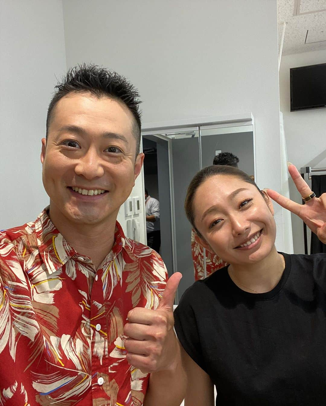 宮下純一さんのインスタグラム写真 - (宮下純一Instagram)「BOAT RACE プレミア SG 第28回オーシャンカップ 準優勝戦の生中継に出演させて頂きました‼️🚤明日から世界水泳福岡競泳もスタートしますがボートレース児島では真夏の熱い水上決戦が繰り広げられてます😊今日の準優勝戦はどのレースもしびれる展開ばかりで本当に盛り上がりました‼️ミキティ とも久しぶりに共演できてボートの写真も様になってるのはミキティ 🤣明日の優勝戦そして世界水泳もAbemaで解説しますので応援よろしくお願いいたします🤲#ボートレース児島 #オーシャンカップ2023 #世界水泳福岡2023 #abematv」7月22日 21時57分 - junichi1017