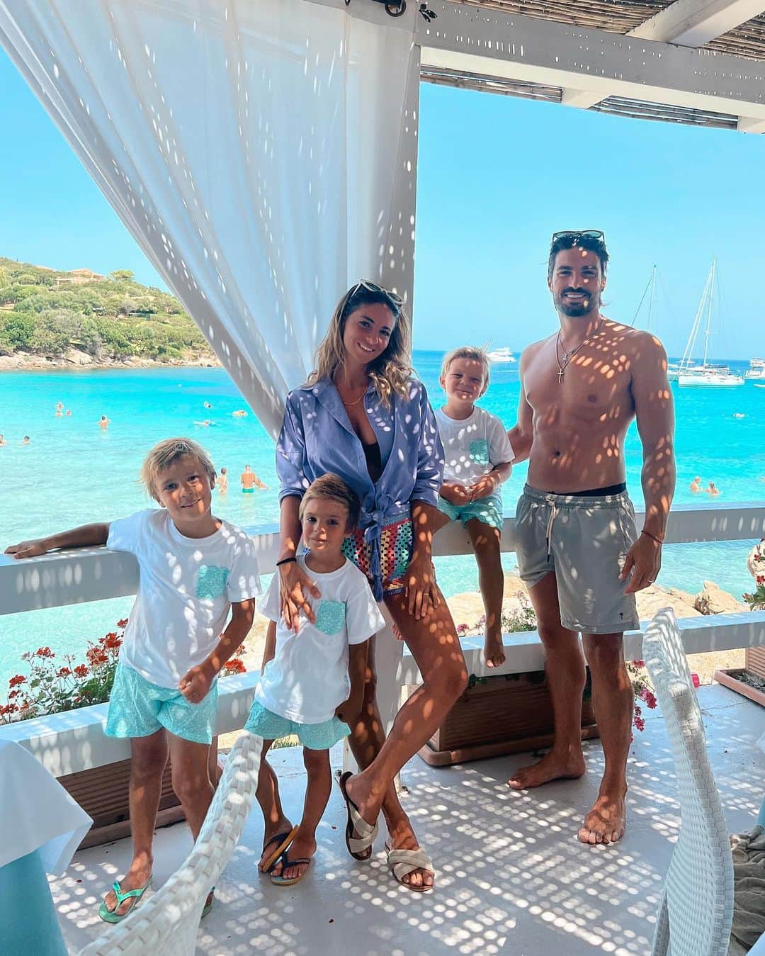Mariano Di Vaioのインスタグラム：「My boys💙💙💙💙 #sardinia #mylife」