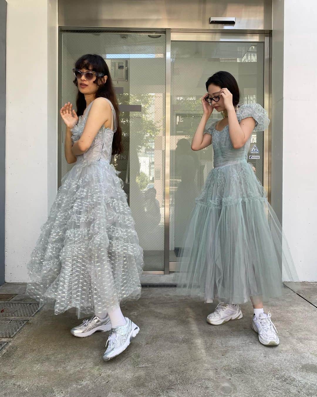 小藪奈央のインスタグラム：「. @curios_tokyo Seoul pop up soon 🤍 Thank you for the article @fronta_magazine   With @datsudatsu.ri @aikapink_   #ceciliebahnsenxasics」
