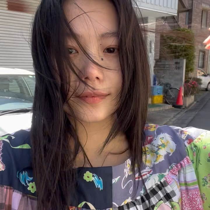 山本奈衣瑠のインスタグラム：「⛲️🧩☁️🌚」