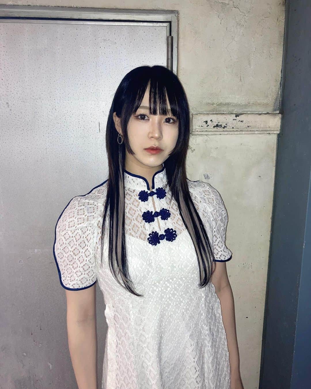 三田麻央のインスタグラム：「#映画PARALLEL  舞台挨拶に登壇させていただきました！ 劇中に出てくるアニメ #人造魔法少女カイニ の声優をさせていただいております！  テアトル新宿にて27日まで上映しておりますのでぜひご覧下さい！  ※映画本編はグロ要素多めです めちゃくちゃ鬱くしい…」