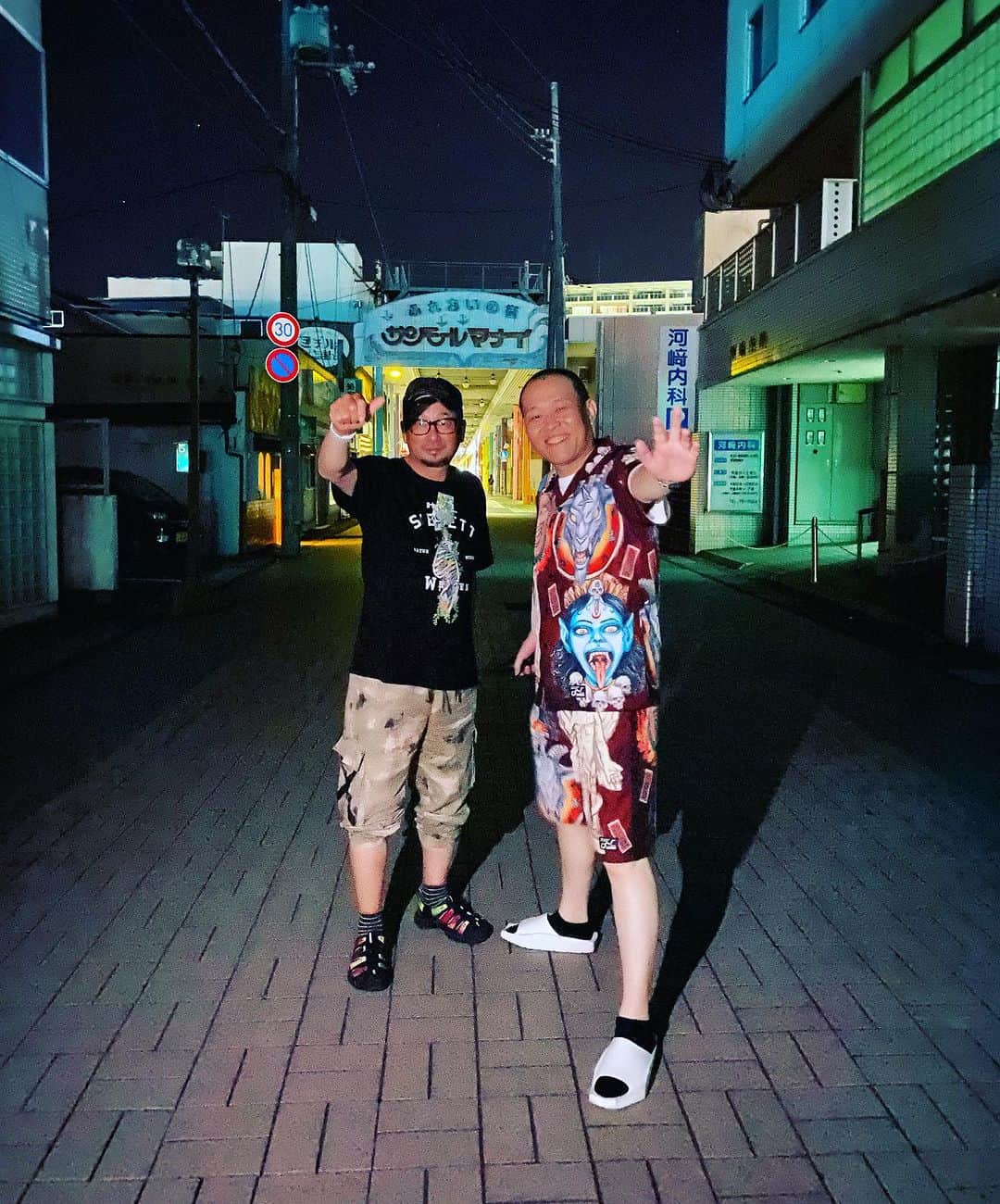 千原せいじのインスタグラム：「プチ同窓会 #千原せいじ #よっちゃん #福知山商業高校」