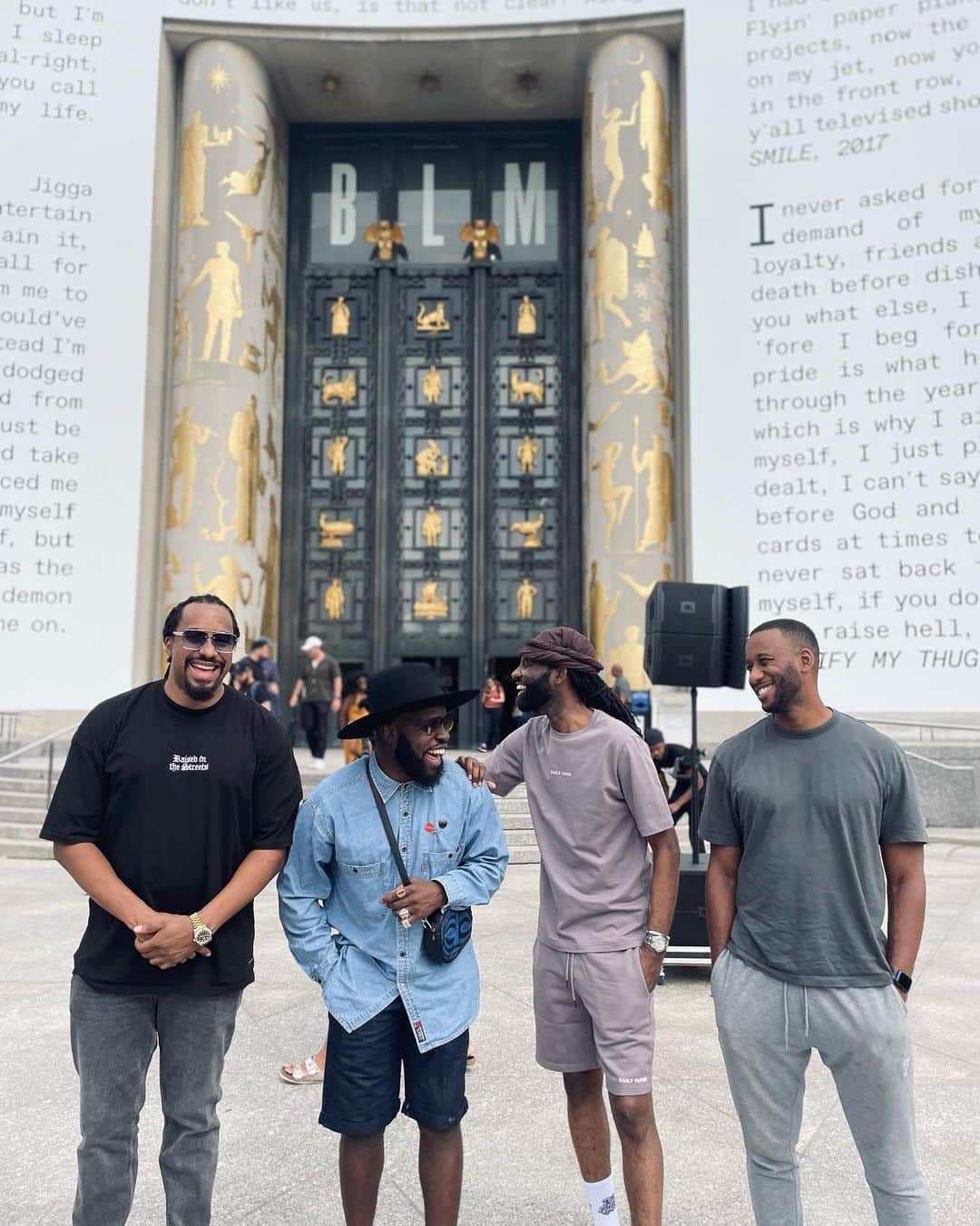 WRETCH 32さんのインスタグラム写真 - (WRETCH 32Instagram)「Had to check out #Thebookofhov whilst in New York, I’m always inspired when we’re in new places… the writing can literally be on the wall… imagine rewriting history with no pen 🫡」7月23日 0時03分 - officialwretch32
