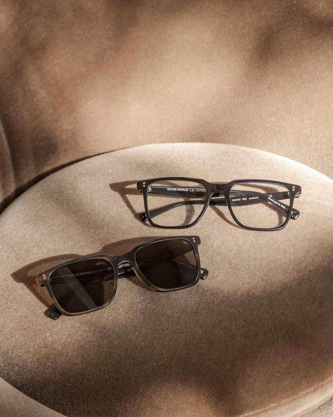 オリバーピープルズのインスタグラム：「A classic duo to elevate the everyday. Lachman is a universally flattering frame with strong angles in classic colorways.」