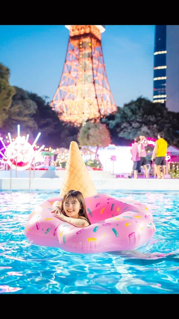 kasumiのインスタグラム：「初めてのナイトプールは素敵な思い出に🏖🗼🫶🏻  今年も夏、始まってるみたいだね🤭🎐   #東京プリンスホテル  #ナイトプール #cancamナイトプール  #東京タワー」