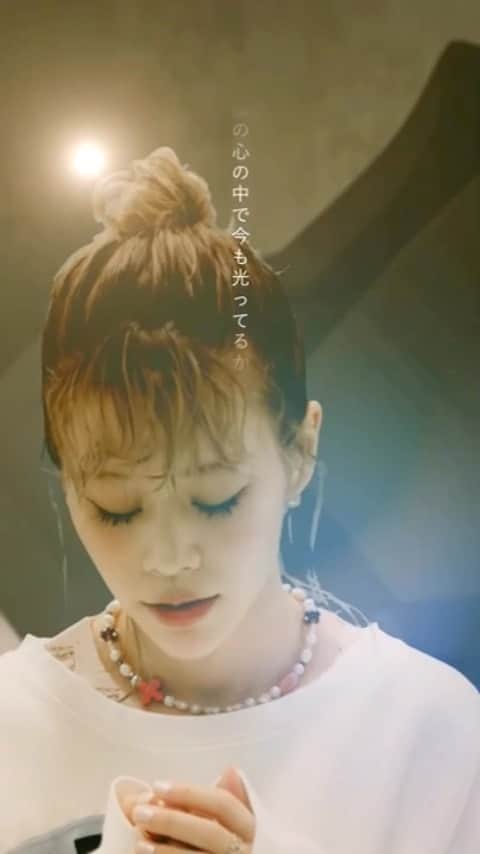 ロザリーナのインスタグラム：「my star  music video より」