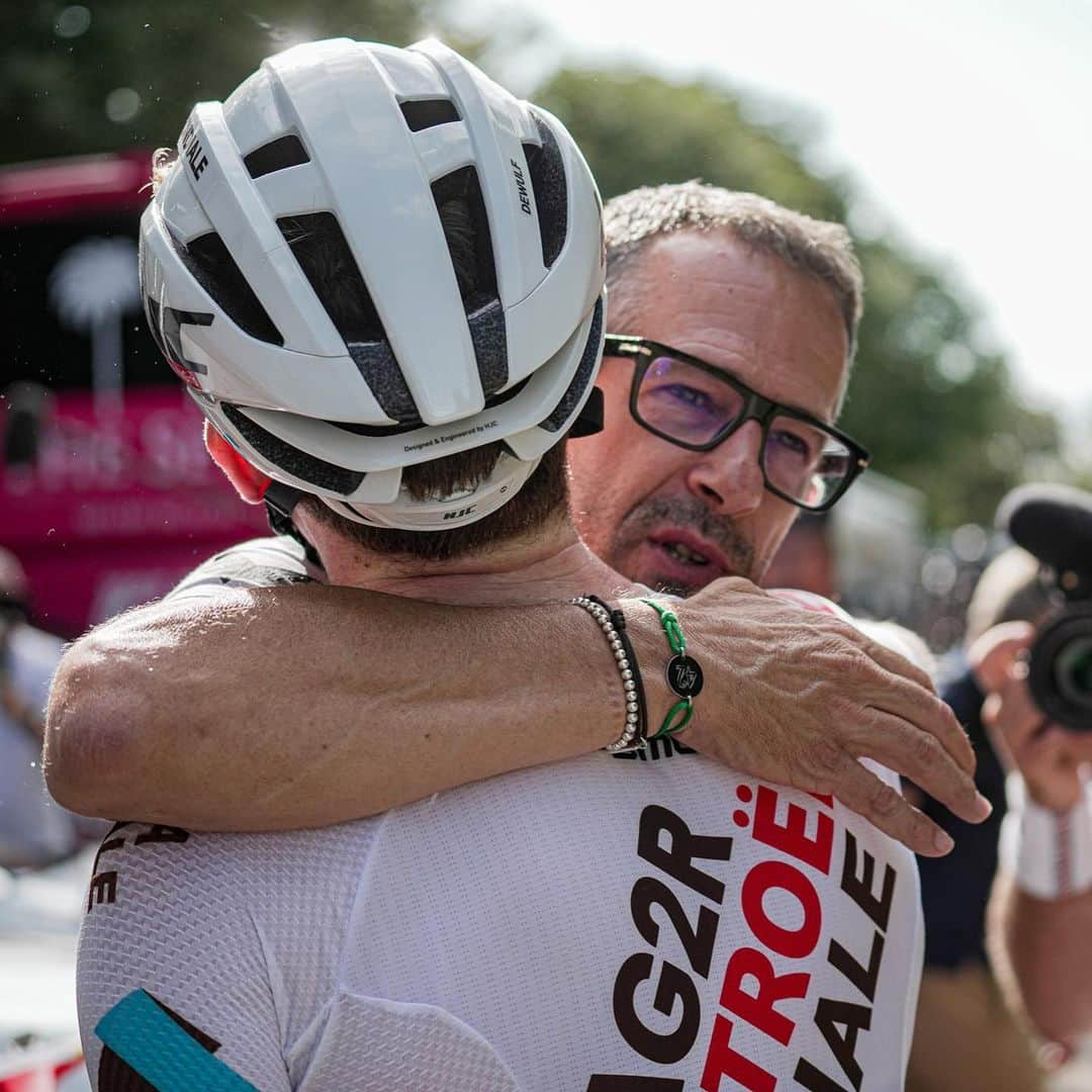 Citroënさんのインスタグラム写真 - (CitroënInstagram)「🇫🇷 @letourdefrance   🥈 Conclure le Tour de France avec une 2e place au sommet du Markstein parmi les champions 🔥 Un grand bravo à Felix, à toute l’équipe et à l’ensemble du staff 🙌  🥈 Concluding the Tour de France with a 2nd place at the summit of Markstein among the champions 🔥 Congrats to Felix, the whole team and the entire staff 🙌  #AG2RCITROËNTEAM #RoulonsAutrement #RideDifferently - © Getty / KBLB」7月23日 2時11分 - citroen