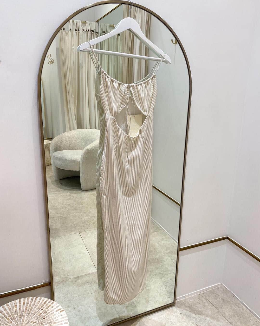 SABO SKIRTさんのインスタグラム写真 - (SABO SKIRTInstagram)「Mariah Midi Dress 🌙 Shop in-store + online now #sabo」7月23日 3時01分 - saboskirt