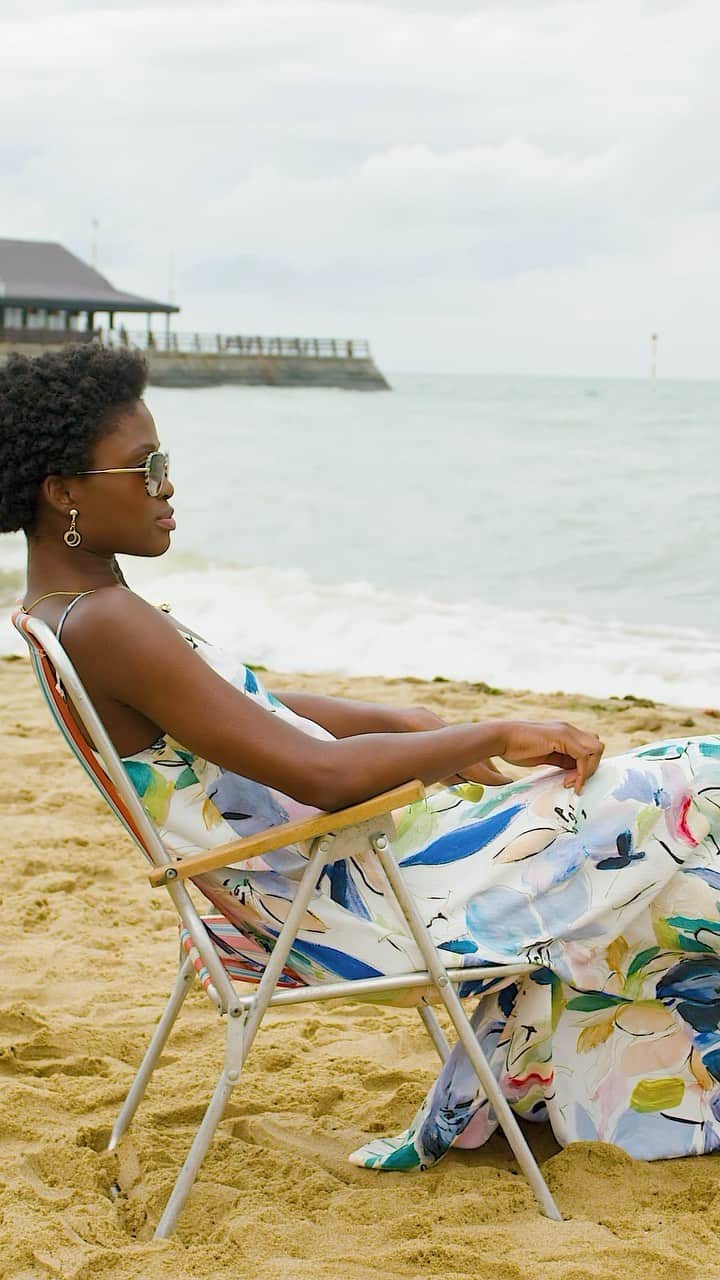 Ted Bakerのインスタグラム：「Maybe British summertime isn’t so bad after all?  #TedBaker #ItsAShoreThing」
