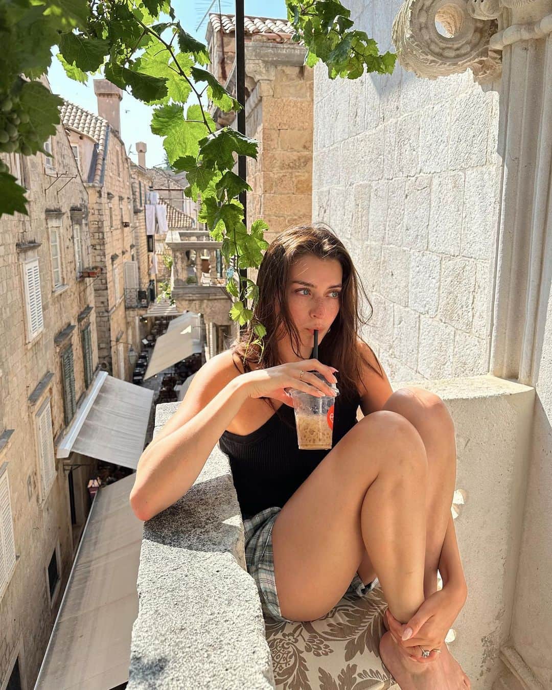ジェシカ・ジェーン・クレメントのインスタグラム：「Last Dubrovnik dump 🧗🏻‍♀️」
