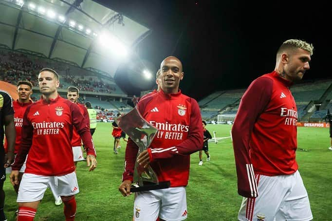 ジョアン・マリオのインスタグラム：「✨🔴⚪️ @slbenfica」