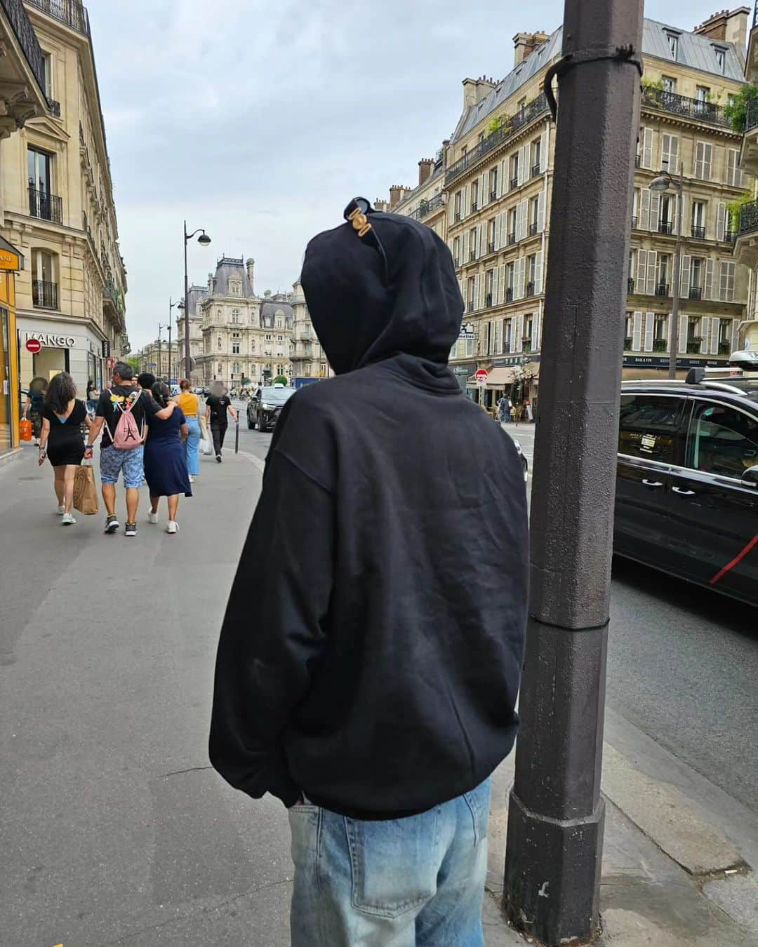 Stray Kidsさんのインスタグラム写真 - (Stray KidsInstagram)「i'll miss you Paris🤍😭 #lovestay」7月23日 4時48分 - realstraykids