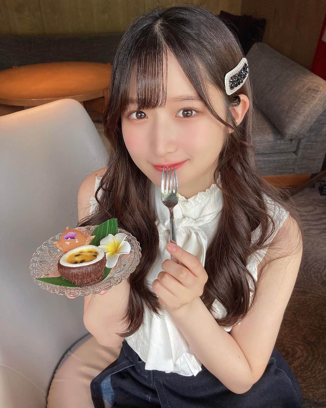 貝賀琴莉さんのインスタグラム写真 - (貝賀琴莉Instagram)「食べたい？？♡  #琴莉のとりこ #アイドル #idol」7月23日 16時07分 - 0112kako