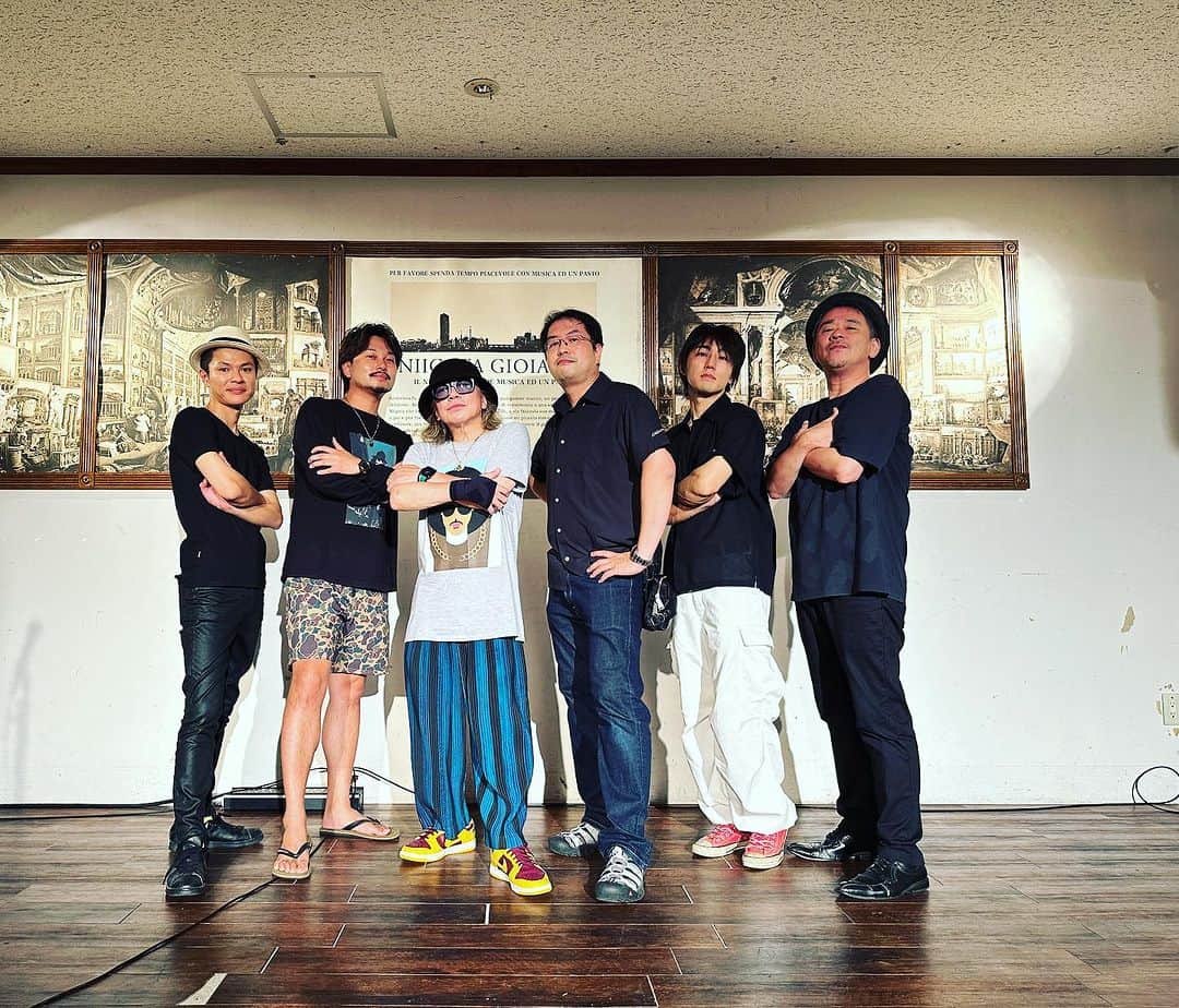 m.c.A・Tのインスタグラム：「新潟ジョイアミーアでのライブ後に星野裕矢、メンバーのみなさんと。第1ターン終了ですが、めちゃ張り切ってしまいましたw。お客様、スタッフの皆さん、ありがとうございました！是非是非またやりたいな！」