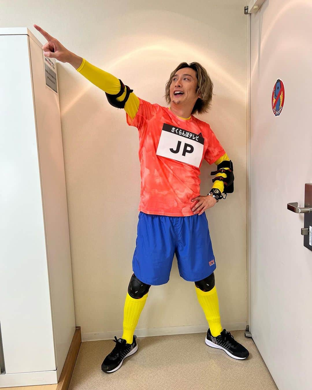 JP（ものまねタレント）のインスタグラム：「逃走中ありがとう御座いました！ 山形県代表で出させて頂きました！ 次こそ🍒頑張る❗️いや、ぐんばる❗️  仕事のご依頼はインスタのDMでお問合せください。  Twitterアカウント→　#jpmaesaka Twitterアカウントポケモン→#jp_pkmn YouTubeチャンネル→#モノマネモンスターJP TikTok→#monomamejp #🍒 #☝️ #27時間テレビ #逃走中 #ものまね代行世代 #山形県代表 #ワイドナショー #JPさん #松本人志 #浜田雅功 #ダウンタウン #ものまね芸人 #松本人志ものまね #研音 #川島明ものまね #ラヴィット #滋賀芸人」