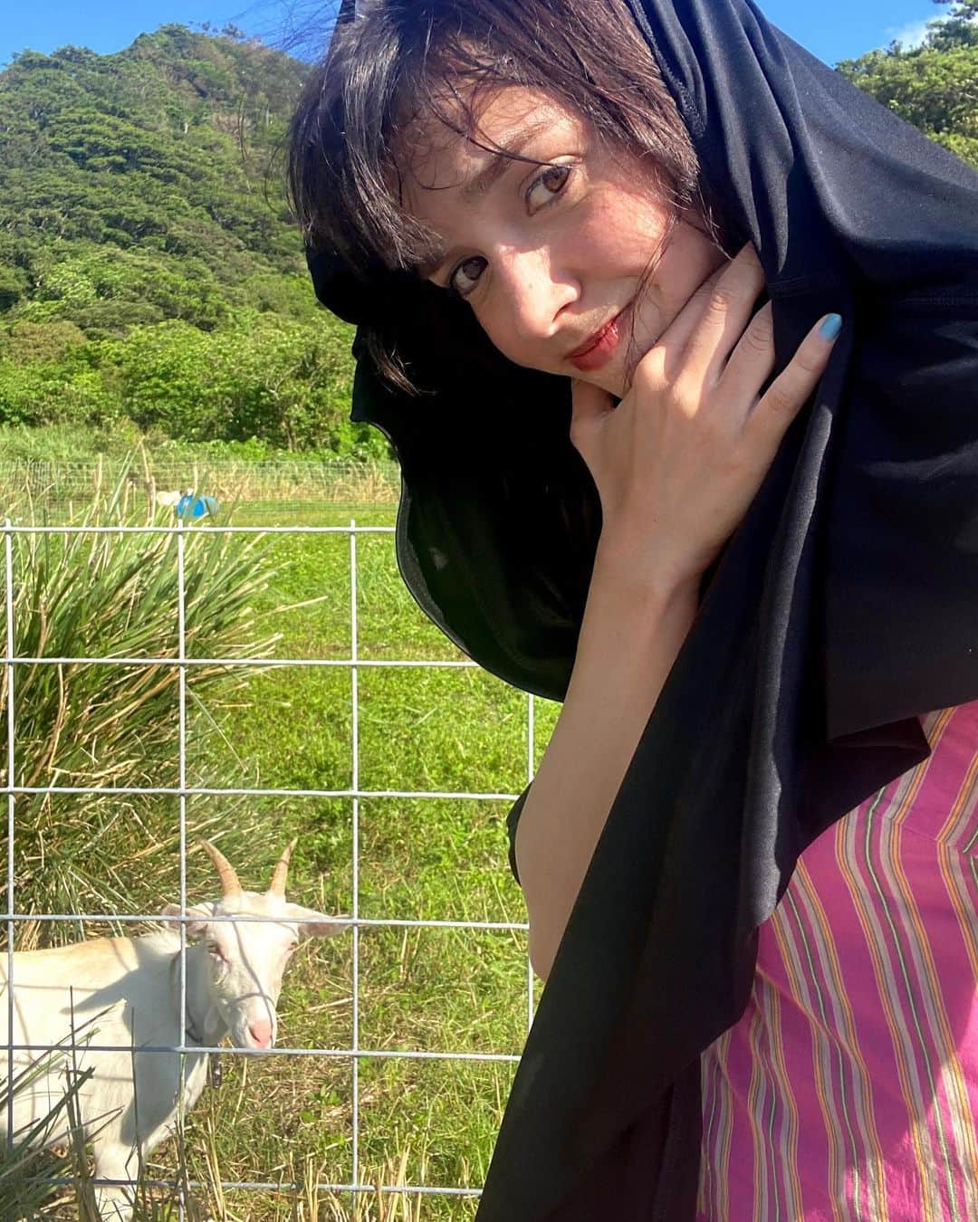 モーガン茉愛羅さんのインスタグラム写真 - (モーガン茉愛羅Instagram)「im thinking about okinawa everyday 🤷🏻‍♀️🤍🌺」7月23日 15時42分 - malaciel