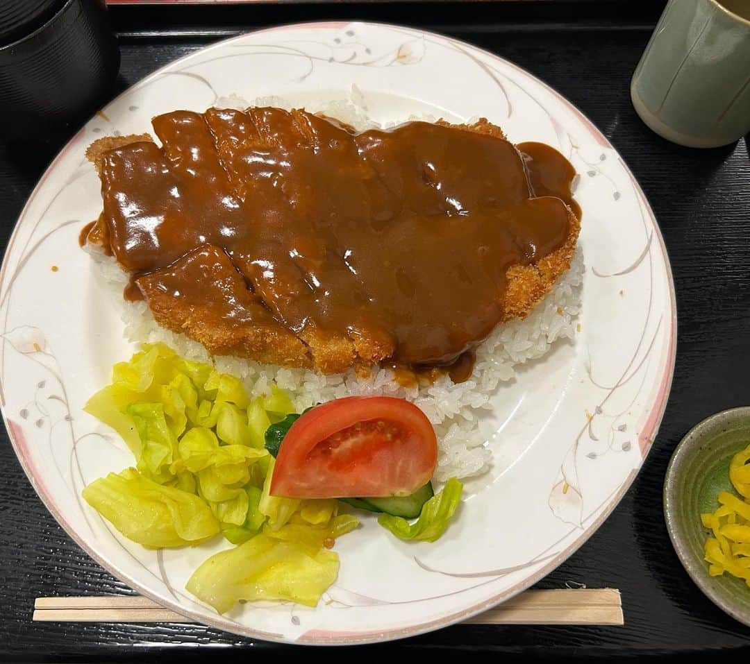 入江悠さんのインスタグラム写真 - (入江悠Instagram)「兵庫県加古川市の名物かつめし。 ロケハン終わりでスタッフさんたちと頂きました。 🍺が呑みたくなる洋食ですなぁ。」7月23日 15時46分 - u_irie