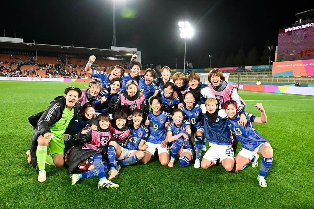 守屋都弥のインスタグラム：「🇯🇵 たくさんの応援ありがとうございました！  よし！次！ ©️JFA #fifawwc  #worldcup  #nadeshiko  #japan  #守屋都弥  #19」