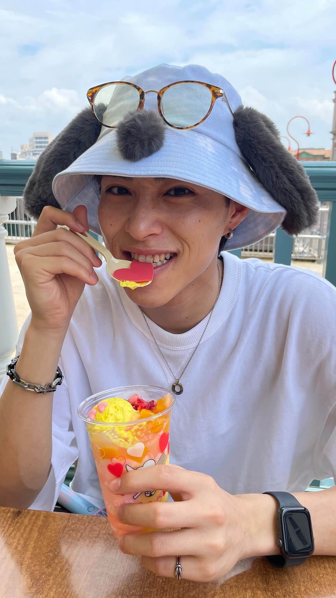 山口託矢のインスタグラム：「. サンジのメロリンパフェ💘 メロリ〜〜〜〜〜ン #USJ #ONEPIECE #ワンピース」