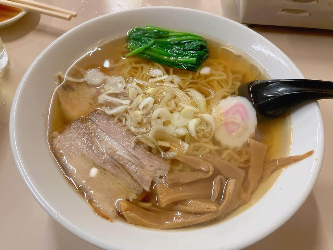 岡倫之さんのインスタグラム写真 - (岡倫之Instagram)「最近のラーメンは専門店じゃなくても美味いのぅ  1枚目 #長岡ラーメン #ラーメン中華三昧 2枚目 #横浜万葉倶楽部  3枚目 #牛角  #麺スタグラム #ラーメンインスタグラマー #ラーメン #らーめん #ラーメン大好き #プロレスラー #オーカーン #レスラー飯 #インスタフード #インスタフードグラマー #食レポ #食レポグラム  #ramen #japanesefood #japanesenoodles  #gourmet」7月23日 8時29分 - great_o_khan