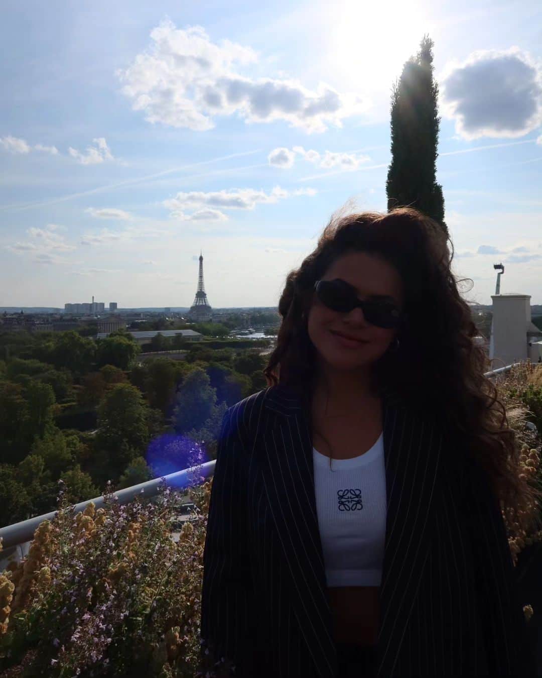 Maisa Silvaさんのインスタグラム写真 - (Maisa SilvaInstagram)「French summer 🇫🇷🥐 Ps: Anita voltou pra Paris? @lemeuriceparis @dorchestercollection  #dcmoments」7月23日 8時43分 - maisa