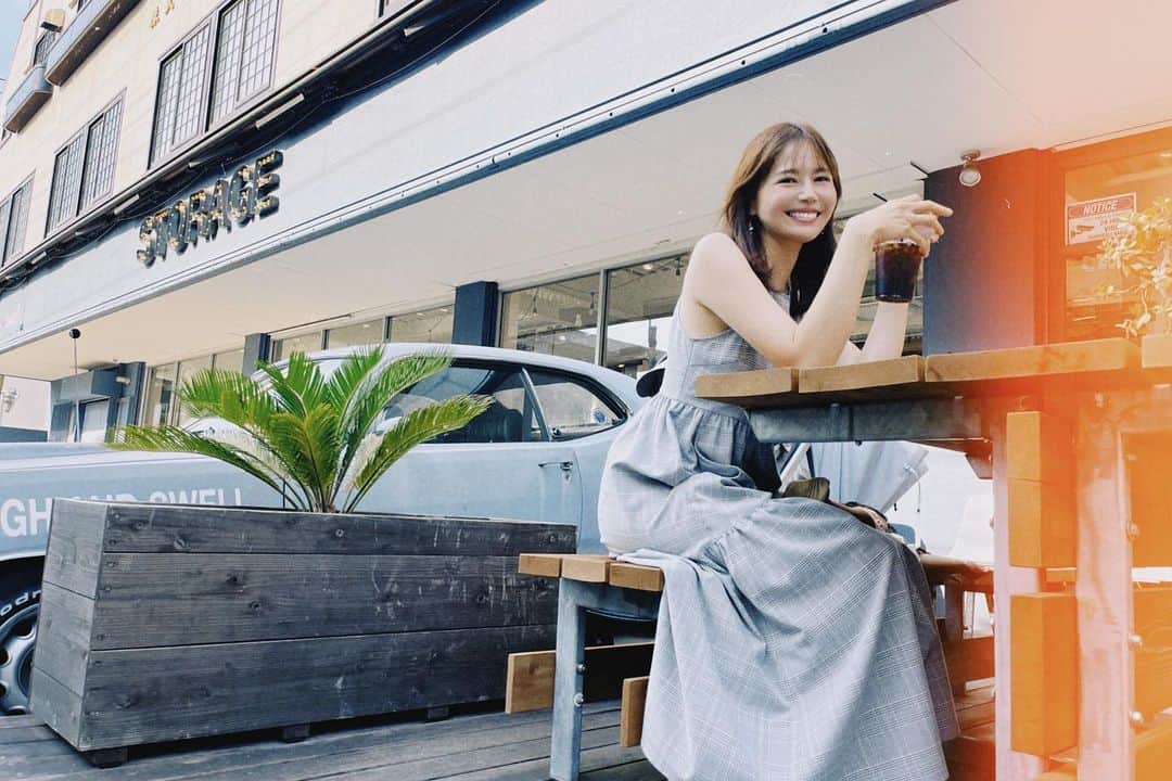 日下部ゆいこのインスタグラム：「. . 夏バテにより 絶対的カフェオレ派だったのに ブラックコーヒーの 美味しさに目覚めました。 . . そもそも 大の甘党だったのに 甘いものもそんなに 食べられなくなったし これが歳を重ねるということ... 寂しいような気もするけど 新しい楽しみが 何歳になっても 増えるということ。 . . #なぞのポジティブ発言 #カフェ#cafe#coffee#coffeetime」