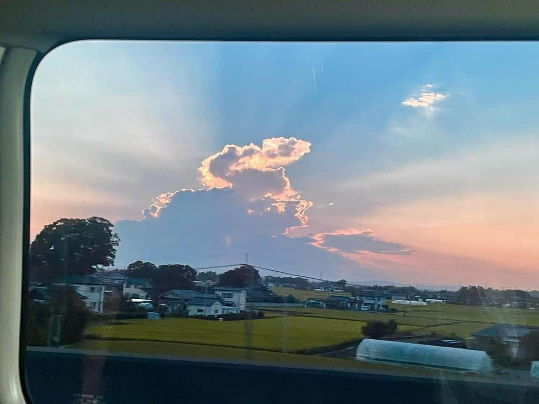 櫻井優衣さんのインスタグラム写真 - (櫻井優衣Instagram)「絵みたいな空.   #空 #空が好き #景色綺麗 #景色最高」7月23日 9時18分 - yui.sakurai_7