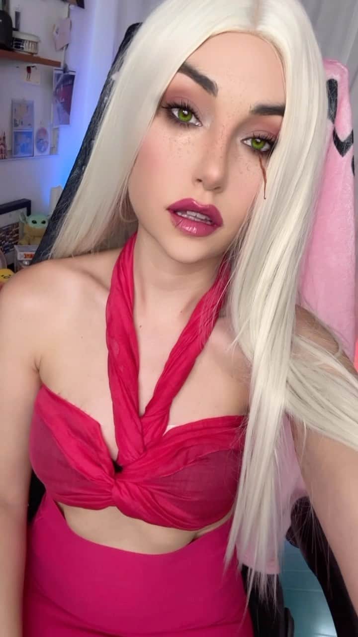 サーシャ・グレイのインスタグラム：「I Lost a Bet? I Bring You Cirilla Barbie 💅」