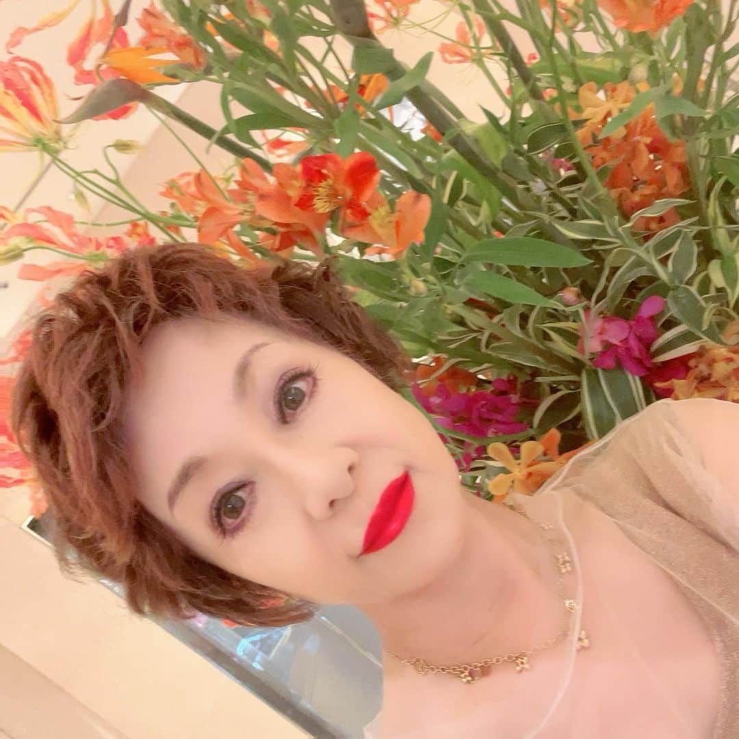 南美希子さんのインスタグラム写真 - (南美希子Instagram)「今日はヌーディな装いで出かけます。」7月23日 10時30分 - mikiko_minami