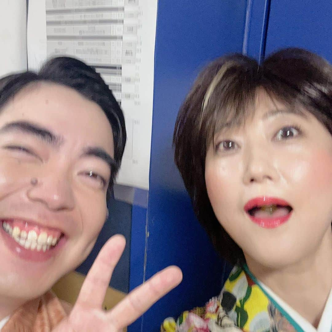 水谷千重子さんのインスタグラム写真 - (水谷千重子Instagram)「皆様 27時間テレビ ありがとうございました🎤 倖田來未ちゃんとのジョイン楽しかったわ💃🎤💃🎤 西川くんと徳永くんとパシャリよ👌👌👌⭐️⭐️⭐️ では、今日夜は 新宿京王プラザで西尾一男ちゃんがディナーショーだから 急がなきゃ🤭🤭バカ言ってる😂😂😂😂 段取りお待ちしてますって🍕 #27時間テレビ #歌謡祭 #水谷千重子 #西尾一男」7月23日 11時31分 - mizutanichieko