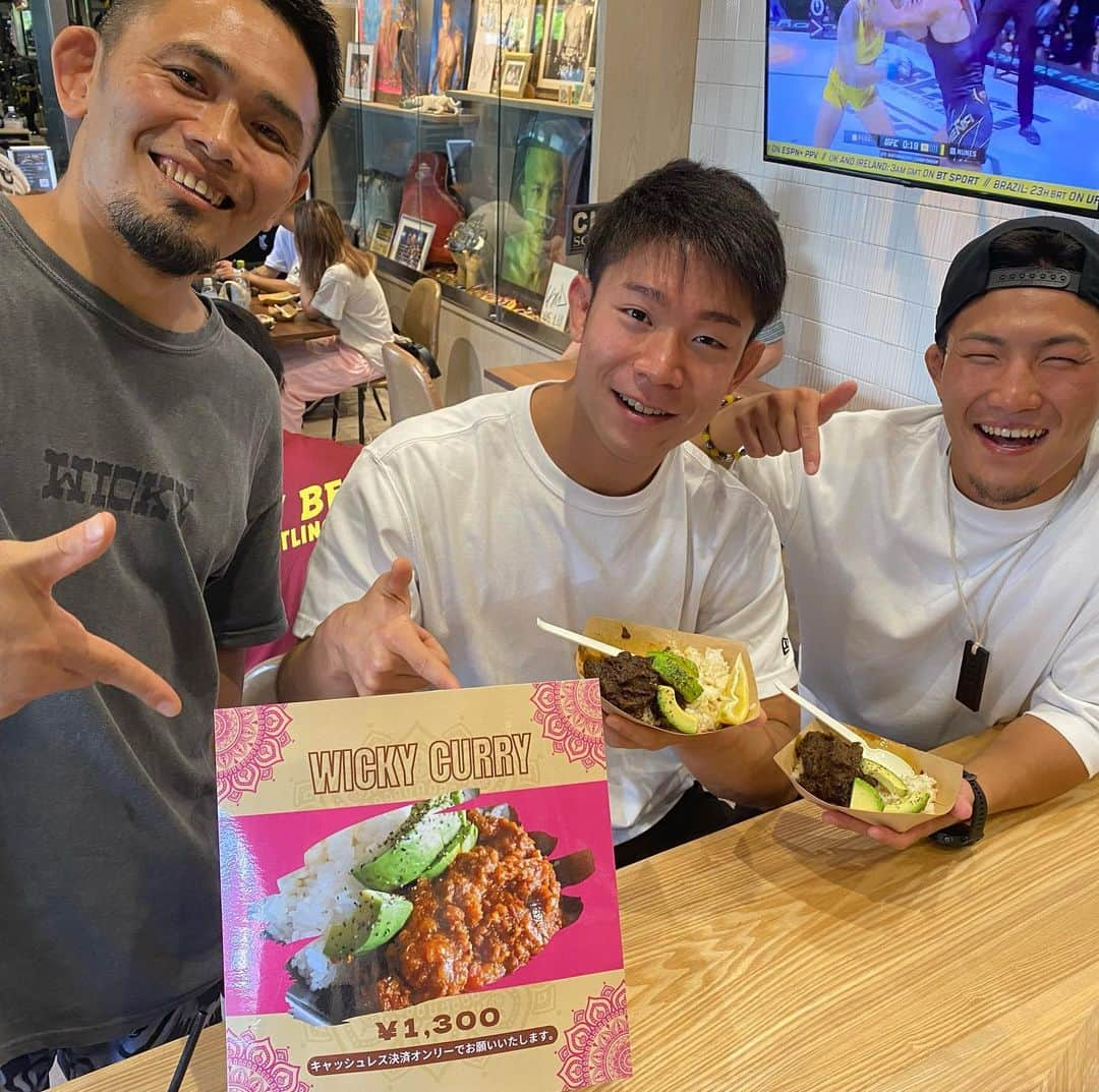 西浦聡生さんのインスタグラム写真 - (西浦聡生Instagram)「Wicky curry party 終了！  60食完売🍛  沢山の人が来てくれました 🙏🙏🙏🙏🙏🙏🙏🙏  #wickycurry #krazybee  #ysa #🍉」7月23日 11時29分 - wicky_nishiura