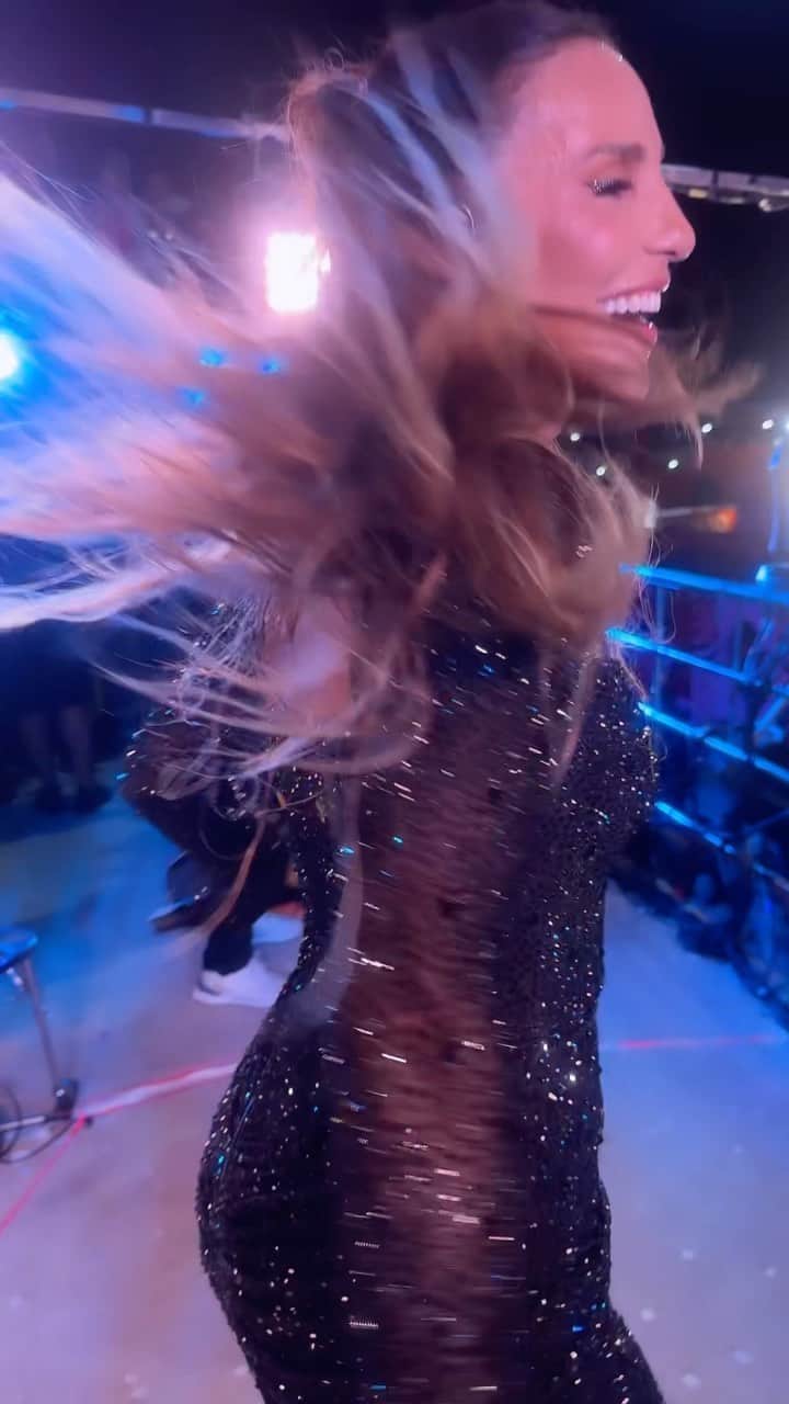 イヴェッチ・サンガロのインスタグラム